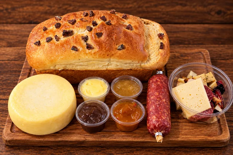 Combo Mesa Colonial Completa em Gravataí | Kuase Nada